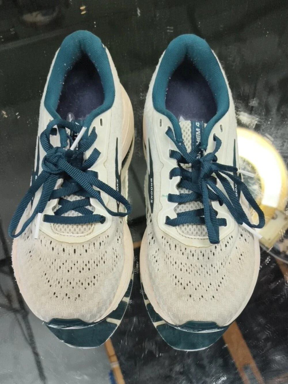 Brooks Women's 7 Anthem 4 Teal and White Mesh Running Sneakers